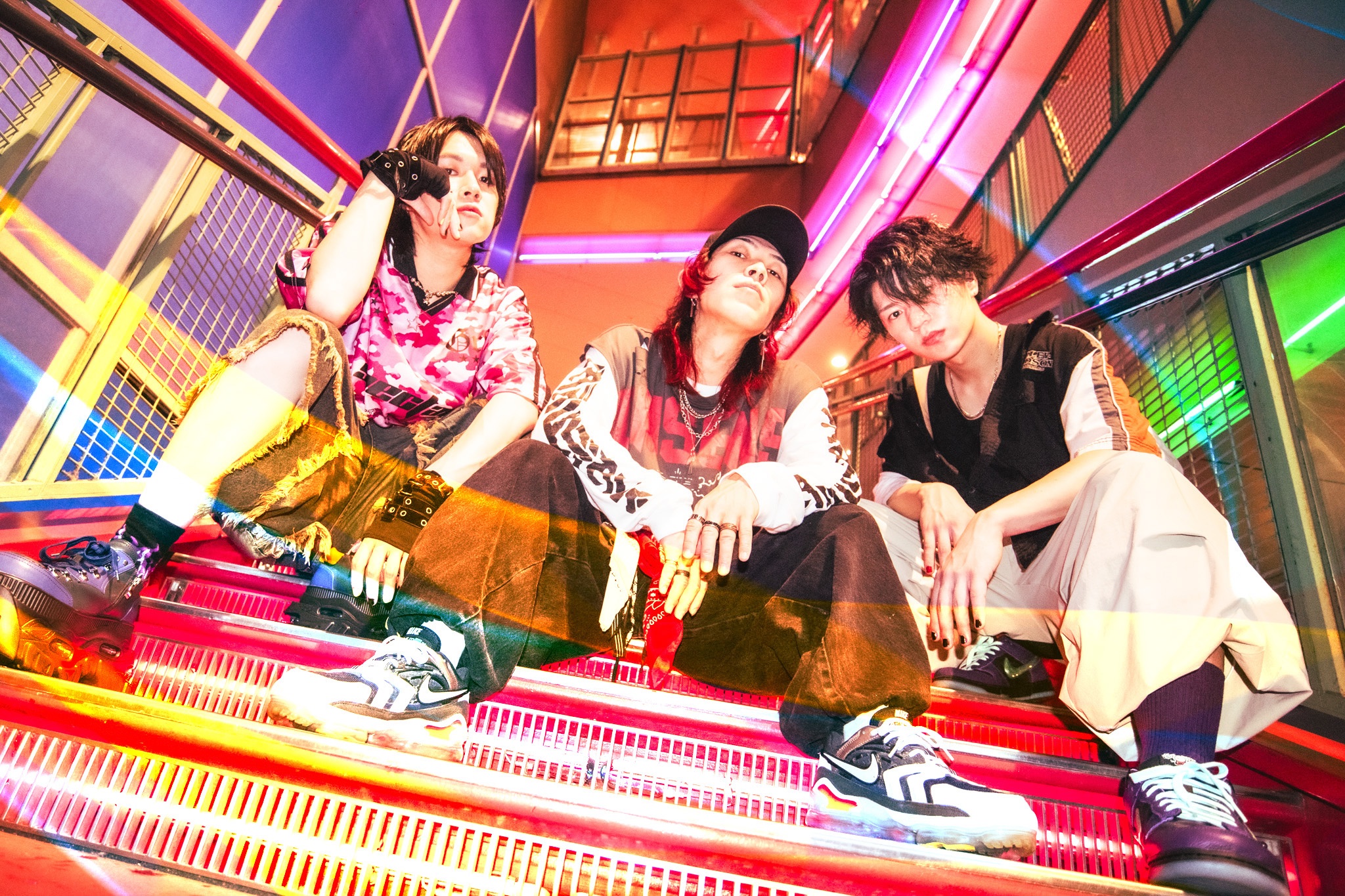 エレクトロポップROCKバンドParallelFrank